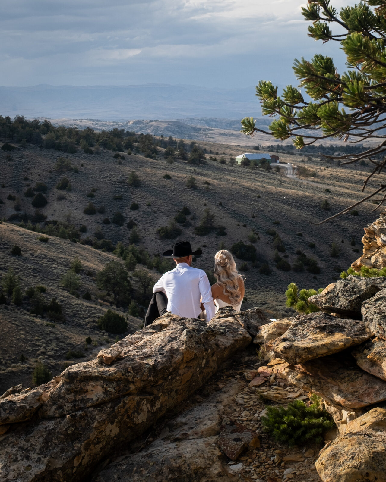 A couple looking out at the horizon